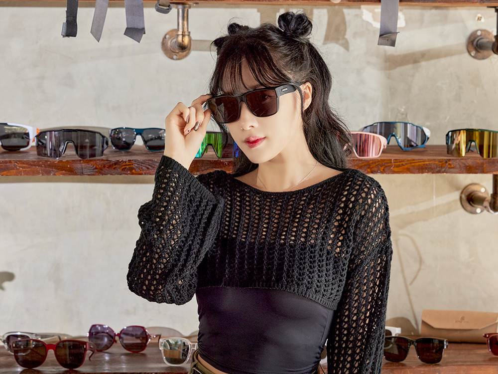 SUPER IDOL | 套鏡 | 極簡美學長方框太陽眼鏡 | 時代黑