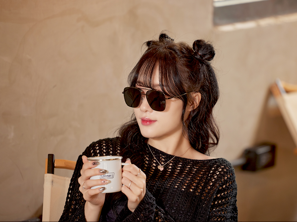 SUPER IDOL | 美式雙槓飛行框太陽眼鏡 | 摩登黑