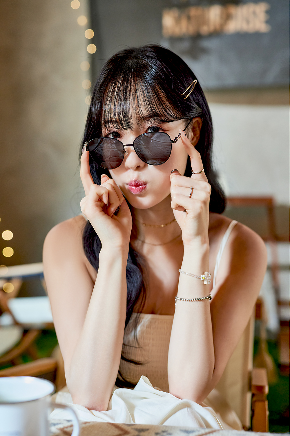 SUPER IDOL | 鍊條logo多邊框太陽眼鏡 | 黑醋栗