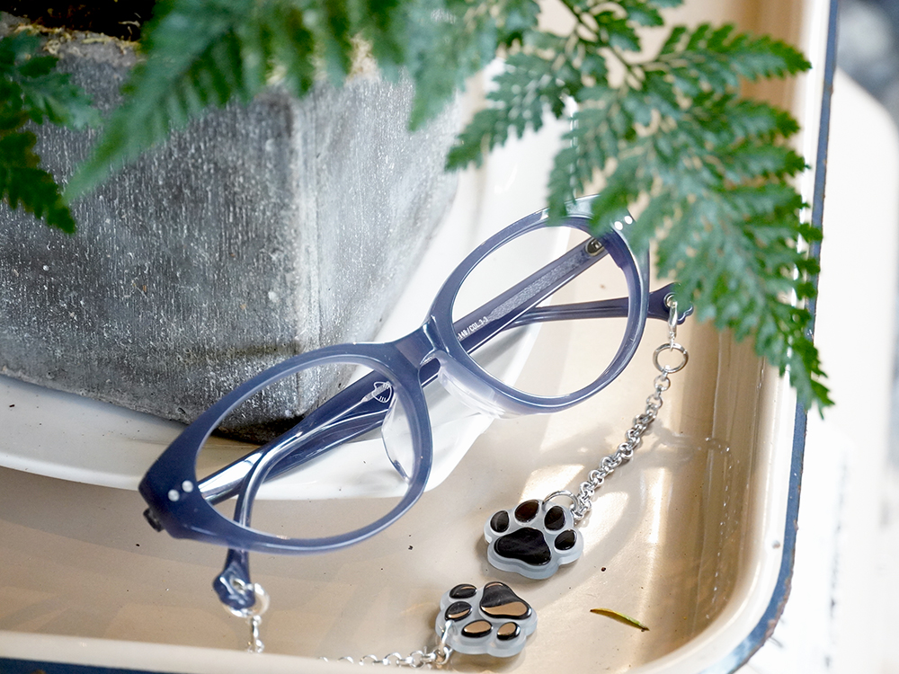 K-DESIGN動物聯萌 | 浮光貓語掛飾 貓眼框眼鏡 | 晨霧藍