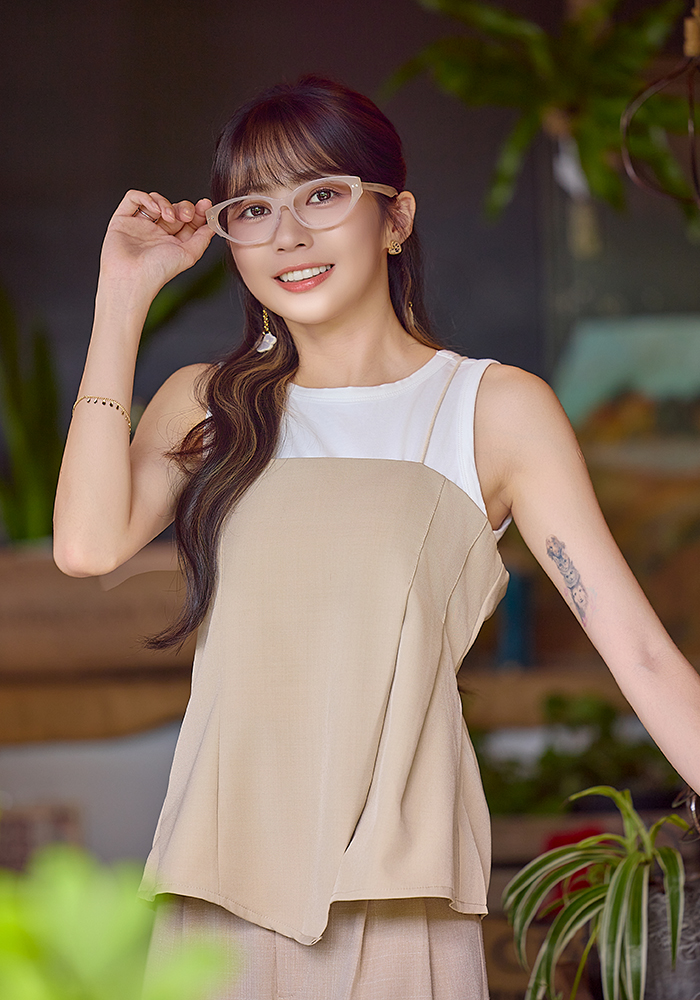 K-DESIGN動物聯萌 | 浮光貓語掛飾 貓眼框眼鏡 | 奶霧白