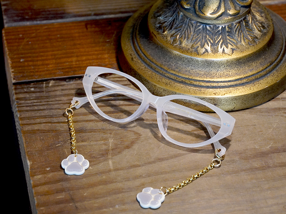 K-DESIGN動物聯萌 | 浮光貓語掛飾 貓眼框眼鏡 | 奶霧白