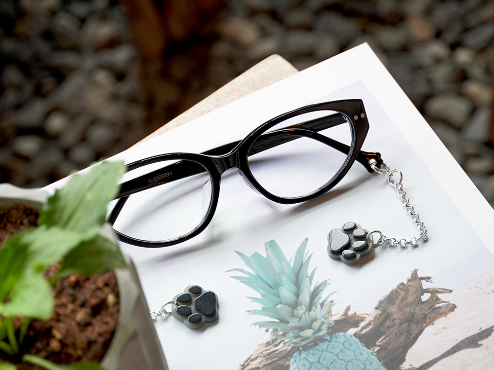 K-DESIGN動物聯萌 | 浮光貓語掛飾 貓眼框眼鏡 | 極致黑