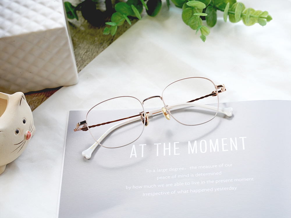 K-DESIGN動物聯萌 | 優雅小貴賓 多邊框眼鏡 | 雲朵粉