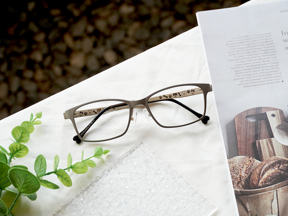 K-DESIGN動物聯萌 | 狗勾特派員 長方框眼鏡 | 亮點棕灰