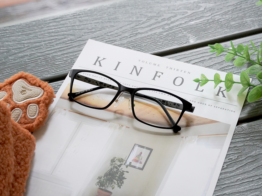 K-DESIGN動物聯萌 | 狗勾特派員 長方框眼鏡 | 亮點黑