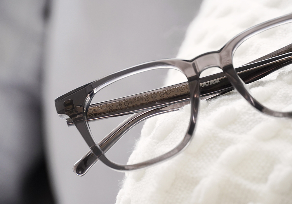 三麗鷗夢幻隊▪︎漢頓｜厚感輪廓 方框眼鏡｜霧石灰