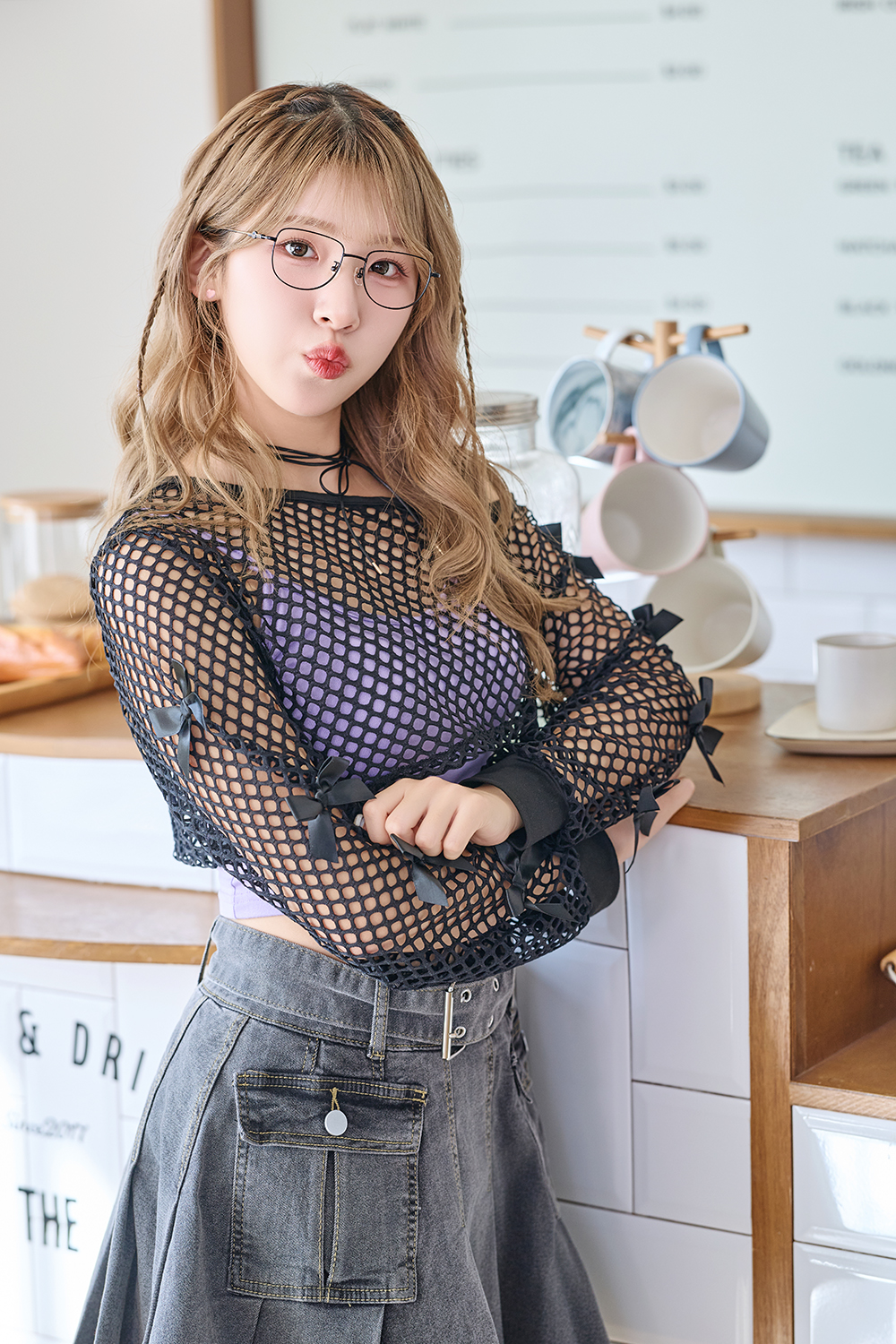 三麗鷗夢幻隊▪︎酷企鵝｜酷帥表情 多邊框眼鏡｜黑X金