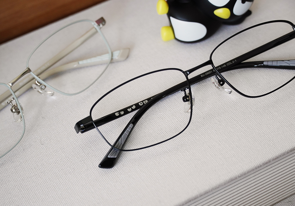 三麗鷗夢幻隊▪︎酷企鵝｜酷式放空 長方框眼鏡｜潮酷黑