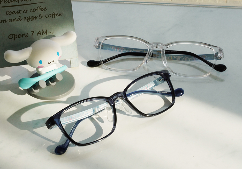 三麗鷗夢幻隊▪︎大耳狗｜微風雲朵 長方框眼鏡｜光透黑