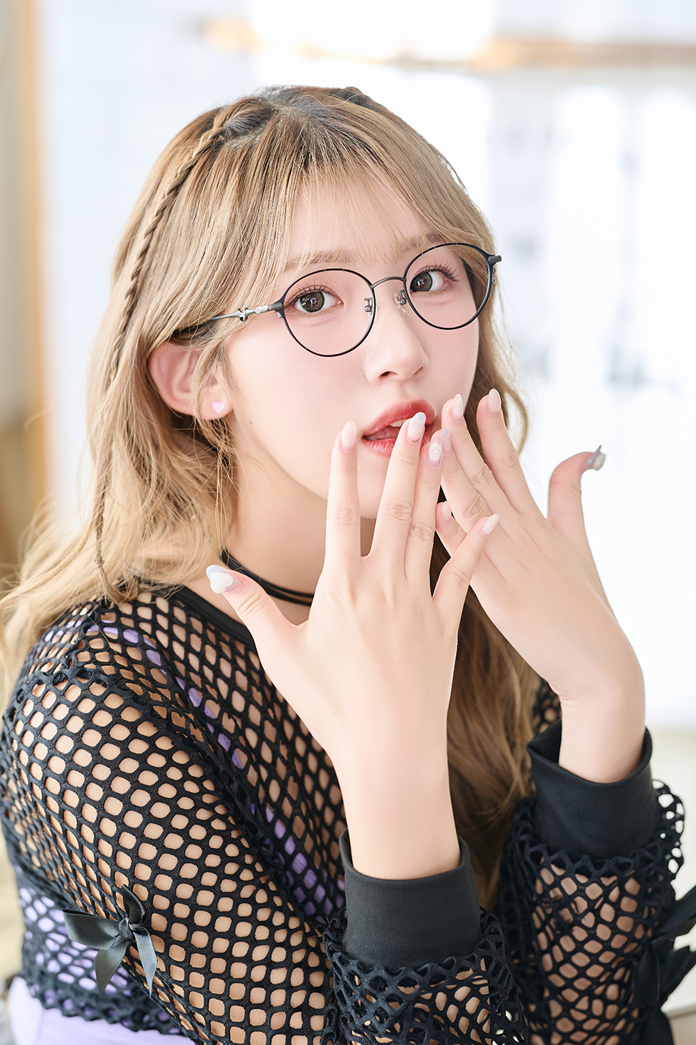 三麗鷗夢幻隊▪︎酷洛米｜闇夜骷顱吊墜 梨圓框眼鏡｜微光黑