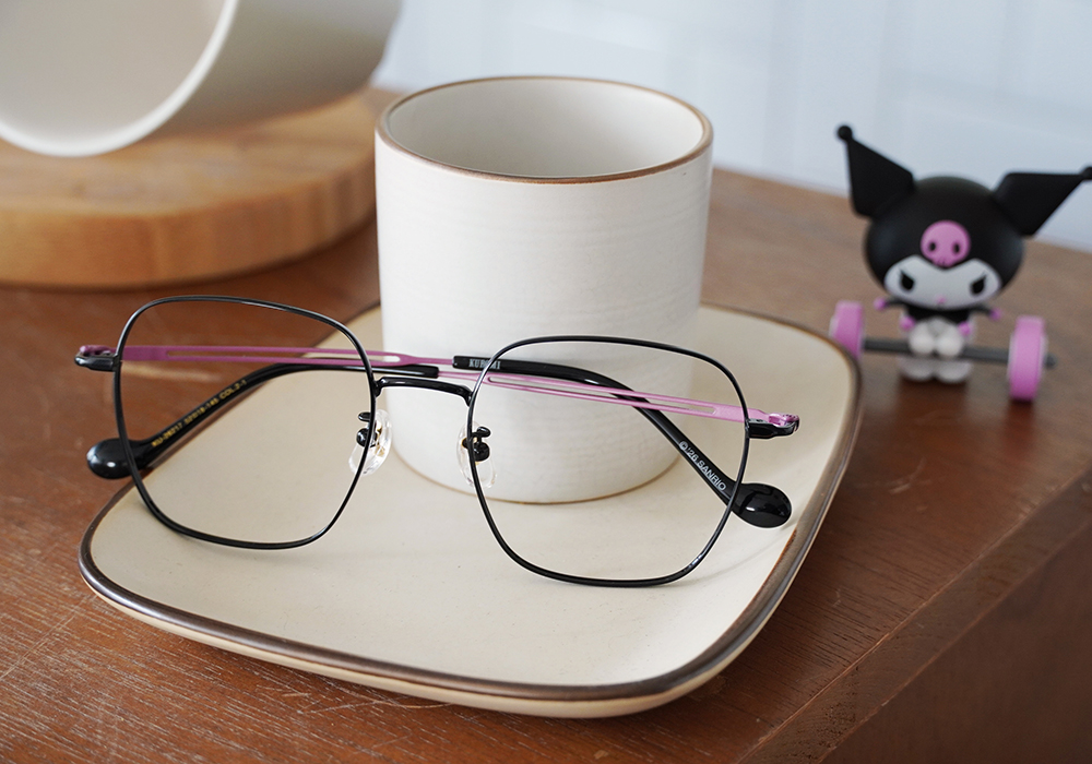 三麗鷗夢幻隊▪︎酷洛米｜壞甜鋸齒線 大方框眼鏡｜柔黑X紫