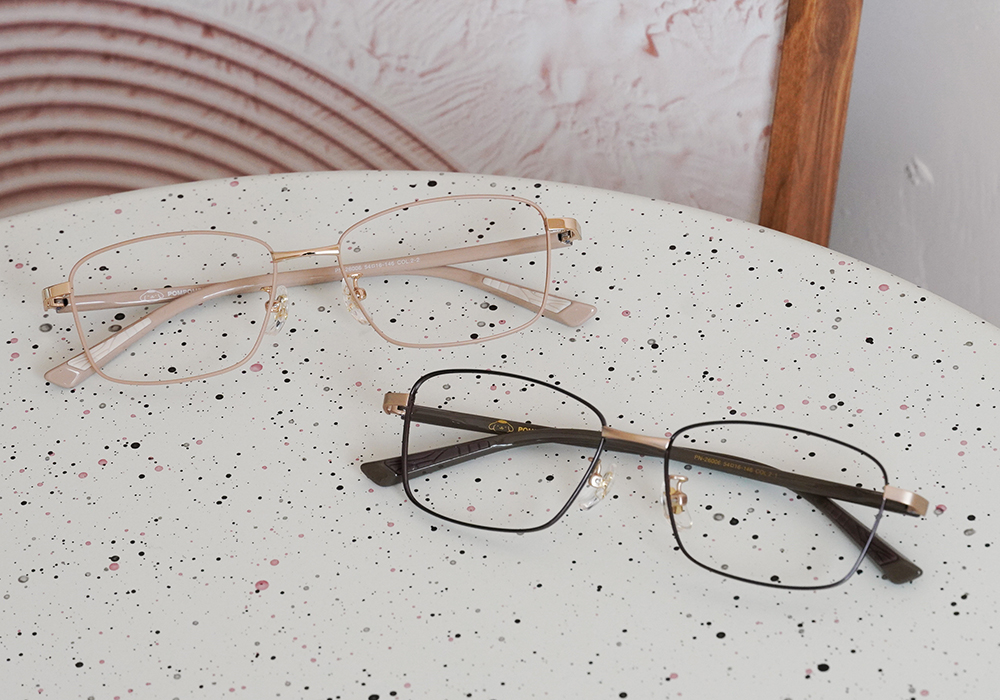 三麗鷗夢幻隊▪︎布丁狗｜奶黃布蕾 長方框眼鏡｜焦糖棕